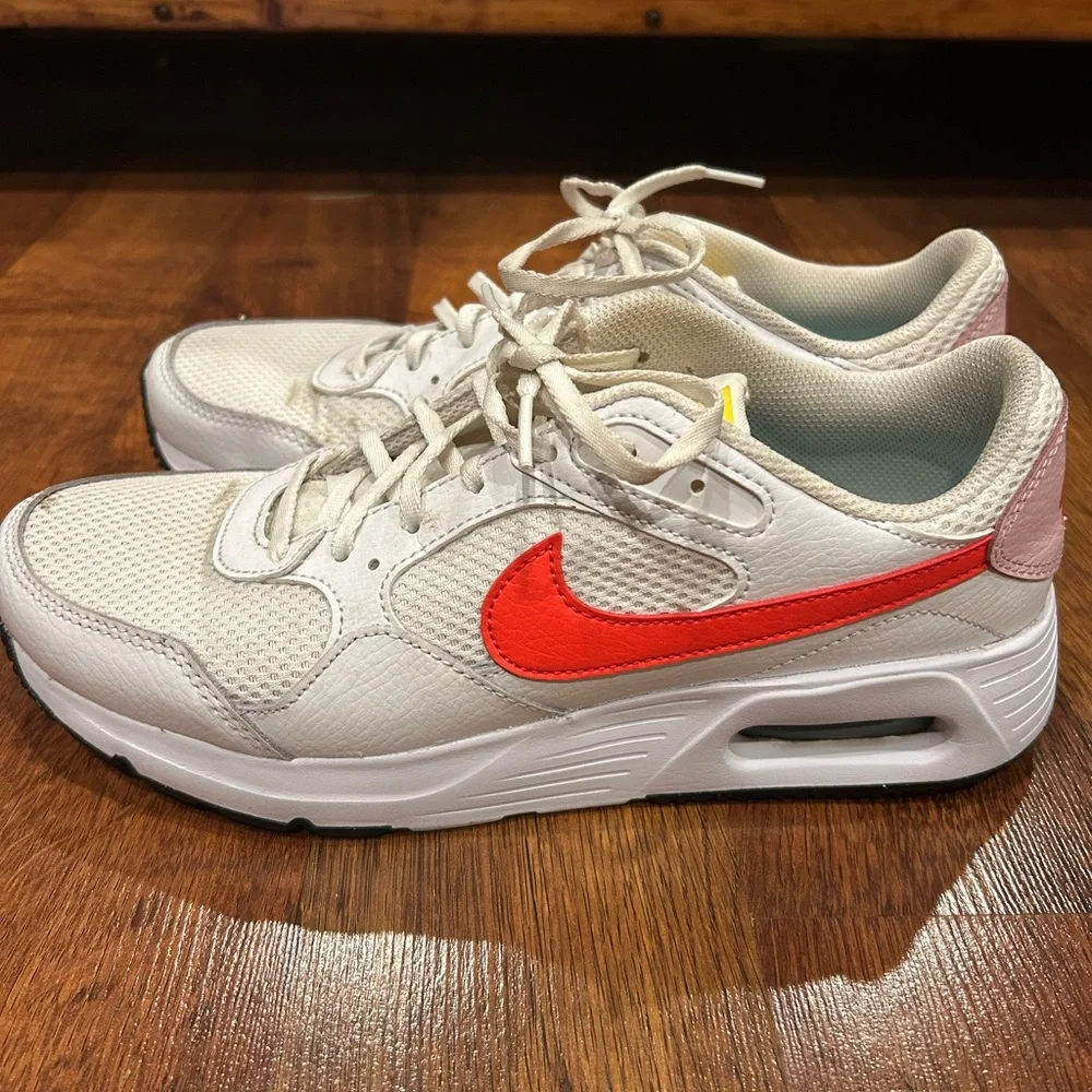 Nike Women Air Max SC -White Crimson Pink Size 9 Sneaker Athletic Shoe